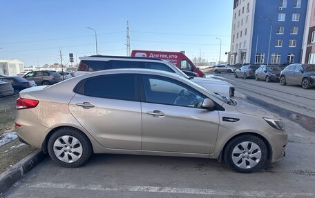 KIA Rio III рестайлинг, 2015 год, 1 000 000 рублей, 10 фотография