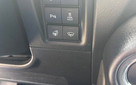 Toyota Land Cruiser Prado 150 рестайлинг 2, 2021 год, 6 750 000 рублей, 6 фотография