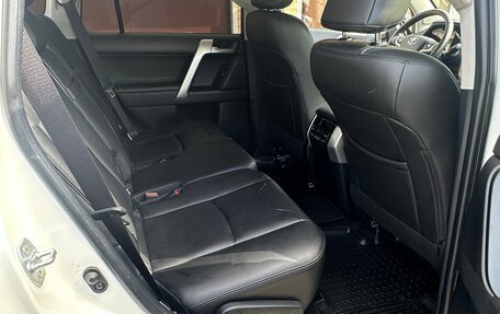 Toyota Land Cruiser Prado 150 рестайлинг 2, 2021 год, 6 750 000 рублей, 12 фотография