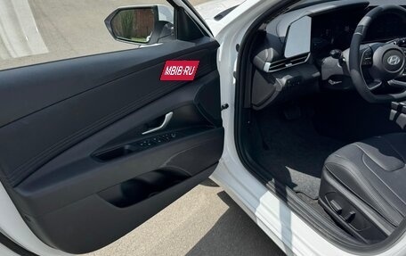 Hyundai Elantra, 2026 год, 2 099 000 рублей, 10 фотография