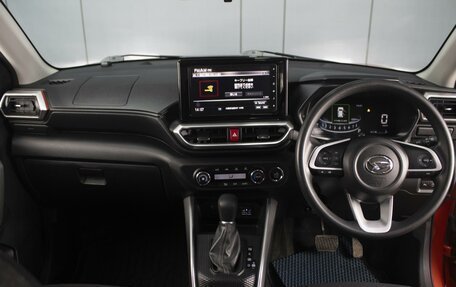 Daihatsu Rocky, 2021 год, 1 560 000 рублей, 5 фотография