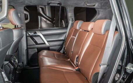 Toyota Land Cruiser Prado 150 рестайлинг 2, 2016 год, 3 150 000 рублей, 12 фотография