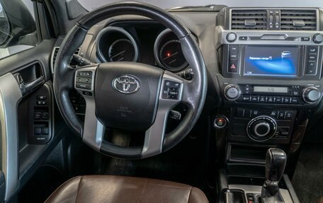 Toyota Land Cruiser Prado 150 рестайлинг 2, 2016 год, 3 150 000 рублей, 17 фотография