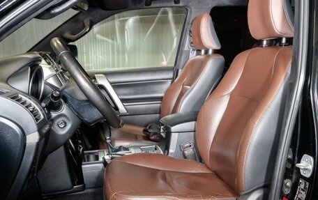 Toyota Land Cruiser Prado 150 рестайлинг 2, 2016 год, 3 150 000 рублей, 13 фотография