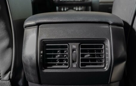 Toyota Land Cruiser Prado 150 рестайлинг 2, 2016 год, 3 150 000 рублей, 27 фотография