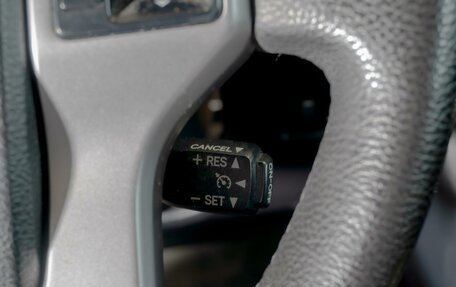 Toyota Land Cruiser Prado 150 рестайлинг 2, 2016 год, 3 150 000 рублей, 32 фотография