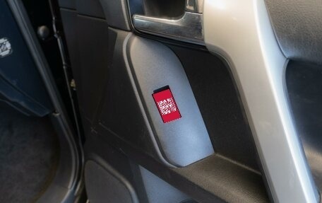 Toyota Land Cruiser Prado 150 рестайлинг 2, 2016 год, 3 150 000 рублей, 24 фотография