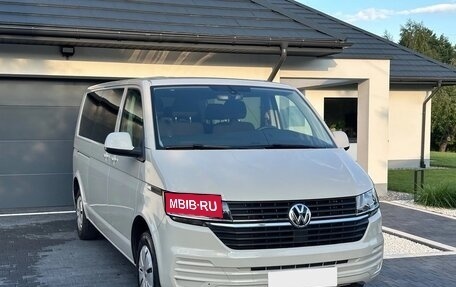 Volkswagen Transporter T6 рестайлинг, 2022 год, 2 790 000 рублей, 1 фотография