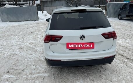 Volkswagen Tiguan II, 2019 год, 2 350 000 рублей, 7 фотография