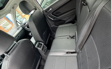 Volkswagen Tiguan II, 2019 год, 2 350 000 рублей, 16 фотография