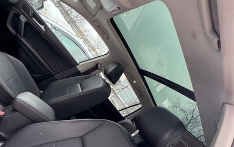 Volkswagen Tiguan II, 2019 год, 2 350 000 рублей, 17 фотография