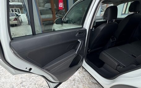 Volkswagen Tiguan II, 2019 год, 2 350 000 рублей, 14 фотография