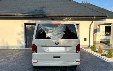 Volkswagen Transporter T6 рестайлинг, 2022 год, 2 790 000 рублей, 4 фотография