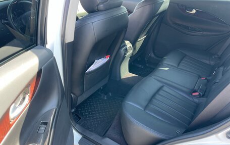 Infiniti QX50 I рестайлинг, 2017 год, 2 450 000 рублей, 9 фотография