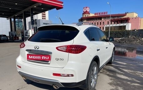 Infiniti QX50 I рестайлинг, 2017 год, 2 450 000 рублей, 4 фотография