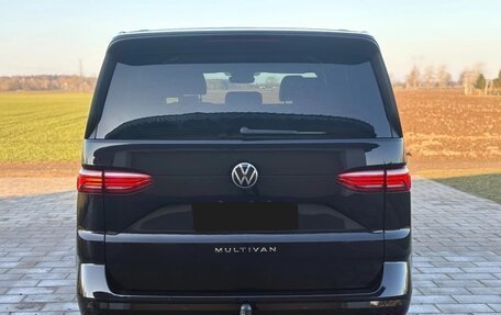 Volkswagen Multivan, 2023 год, 5 000 000 рублей, 6 фотография