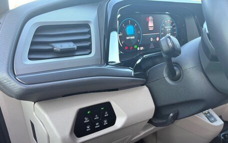 Volkswagen Multivan, 2023 год, 5 000 000 рублей, 11 фотография