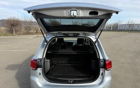 Mitsubishi Outlander III рестайлинг 3, 2021 год, 2 650 000 рублей, 12 фотография