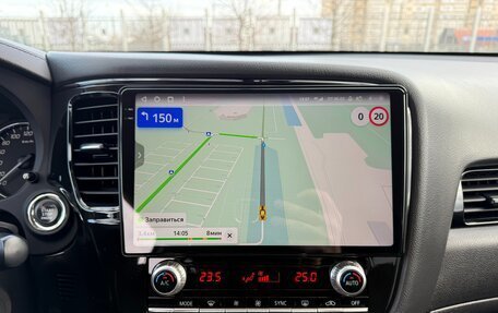 Mitsubishi Outlander III рестайлинг 3, 2021 год, 2 650 000 рублей, 18 фотография