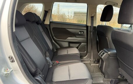 Mitsubishi Outlander III рестайлинг 3, 2021 год, 2 650 000 рублей, 26 фотография