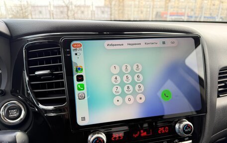 Mitsubishi Outlander III рестайлинг 3, 2021 год, 2 650 000 рублей, 22 фотография