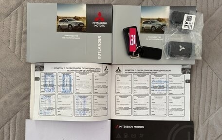 Mitsubishi Outlander III рестайлинг 3, 2021 год, 2 650 000 рублей, 37 фотография