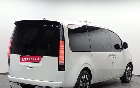 Hyundai Staria, 2024 год, 5 445 000 рублей, 3 фотография