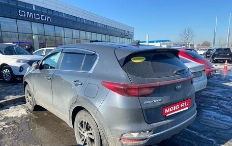KIA Sportage IV рестайлинг, 2020 год, 2 300 000 рублей, 5 фотография