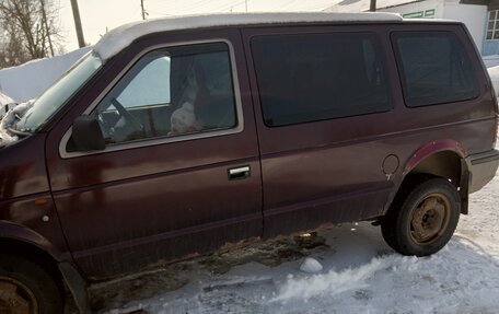 Chrysler Voyager II, 1994 год, 320 000 рублей, 3 фотография