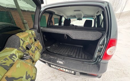 Chevrolet Niva I рестайлинг, 2019 год, 950 000 рублей, 5 фотография