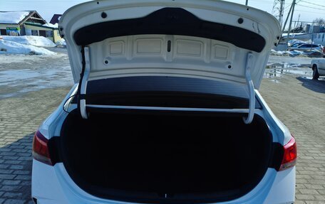 Hyundai Solaris II рестайлинг, 2022 год, 1 800 000 рублей, 6 фотография