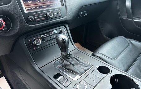 Volkswagen Touareg III, 2012 год, 2 149 000 рублей, 22 фотография