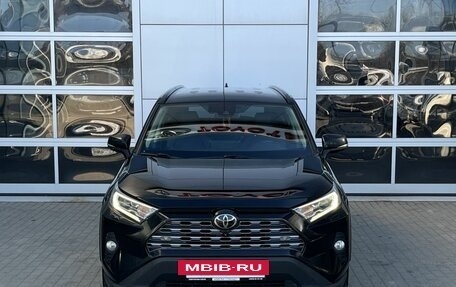 Toyota RAV4, 2020 год, 3 300 000 рублей, 2 фотография