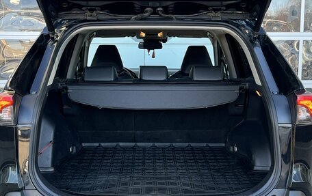 Toyota RAV4, 2020 год, 3 300 000 рублей, 9 фотография