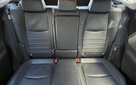 Toyota RAV4, 2020 год, 3 300 000 рублей, 17 фотография