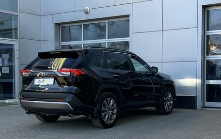 Toyota RAV4, 2020 год, 3 300 000 рублей, 7 фотография