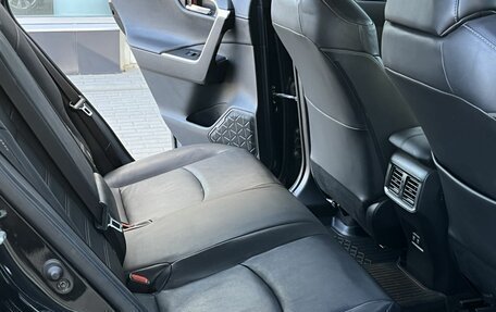 Toyota RAV4, 2020 год, 3 300 000 рублей, 18 фотография