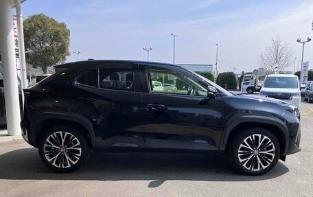 Toyota Yaris Cross, 2022 год, 1 690 000 рублей, 8 фотография