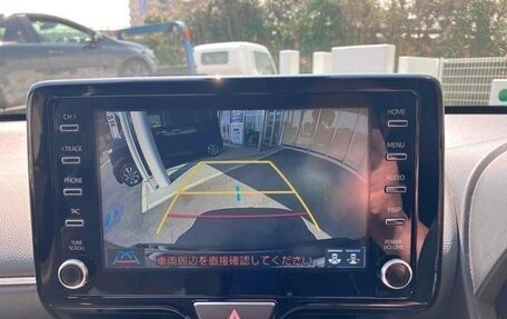 Toyota Yaris Cross, 2022 год, 1 690 000 рублей, 9 фотография