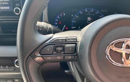 Toyota Yaris Cross, 2022 год, 1 690 000 рублей, 12 фотография