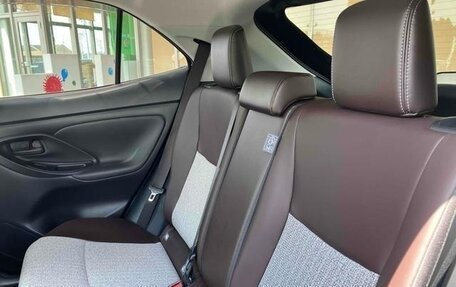 Toyota Yaris Cross, 2022 год, 1 690 000 рублей, 17 фотография