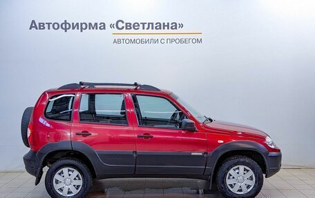 Chevrolet Niva I рестайлинг, 2017 год, 755 000 рублей, 3 фотография