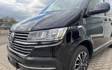 Volkswagen Multivan T6 рестайлинг, 2021 год, 5 300 000 рублей, 6 фотография