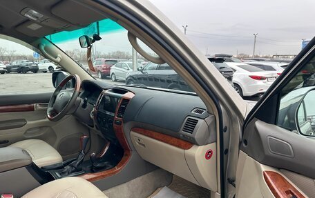 Toyota Land Cruiser Prado 120 рестайлинг, 2004 год, 1 799 000 рублей, 12 фотография