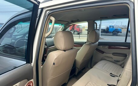 Toyota Land Cruiser Prado 120 рестайлинг, 2004 год, 1 799 000 рублей, 18 фотография