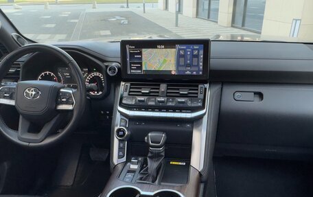 Toyota Land Cruiser, 2024 год, 13 100 000 рублей, 5 фотография