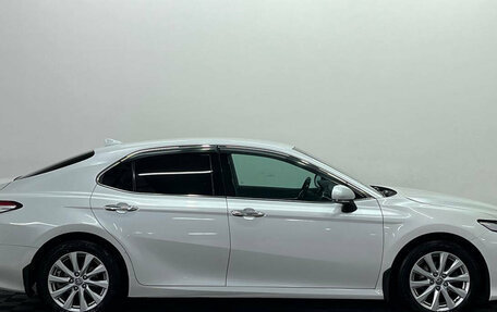 Toyota Camry, 2020 год, 3 150 000 рублей, 5 фотография