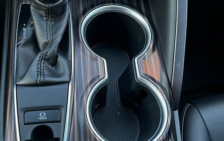 Toyota Camry, 2020 год, 3 150 000 рублей, 10 фотография