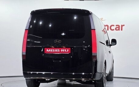 Hyundai Staria, 2025 год, 5 536 000 рублей, 2 фотография