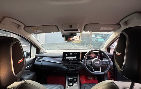 Nissan Note, 2022 год, 2 600 000 рублей, 9 фотография